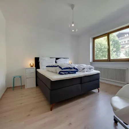 Snug In Walchen Near Niedernsill Swimming Lake *